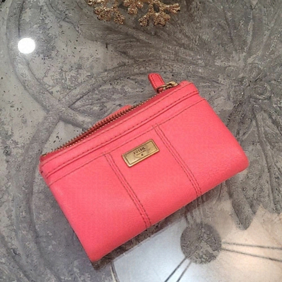 Fossil neon pink bifold wallet - Picture 1 of 8